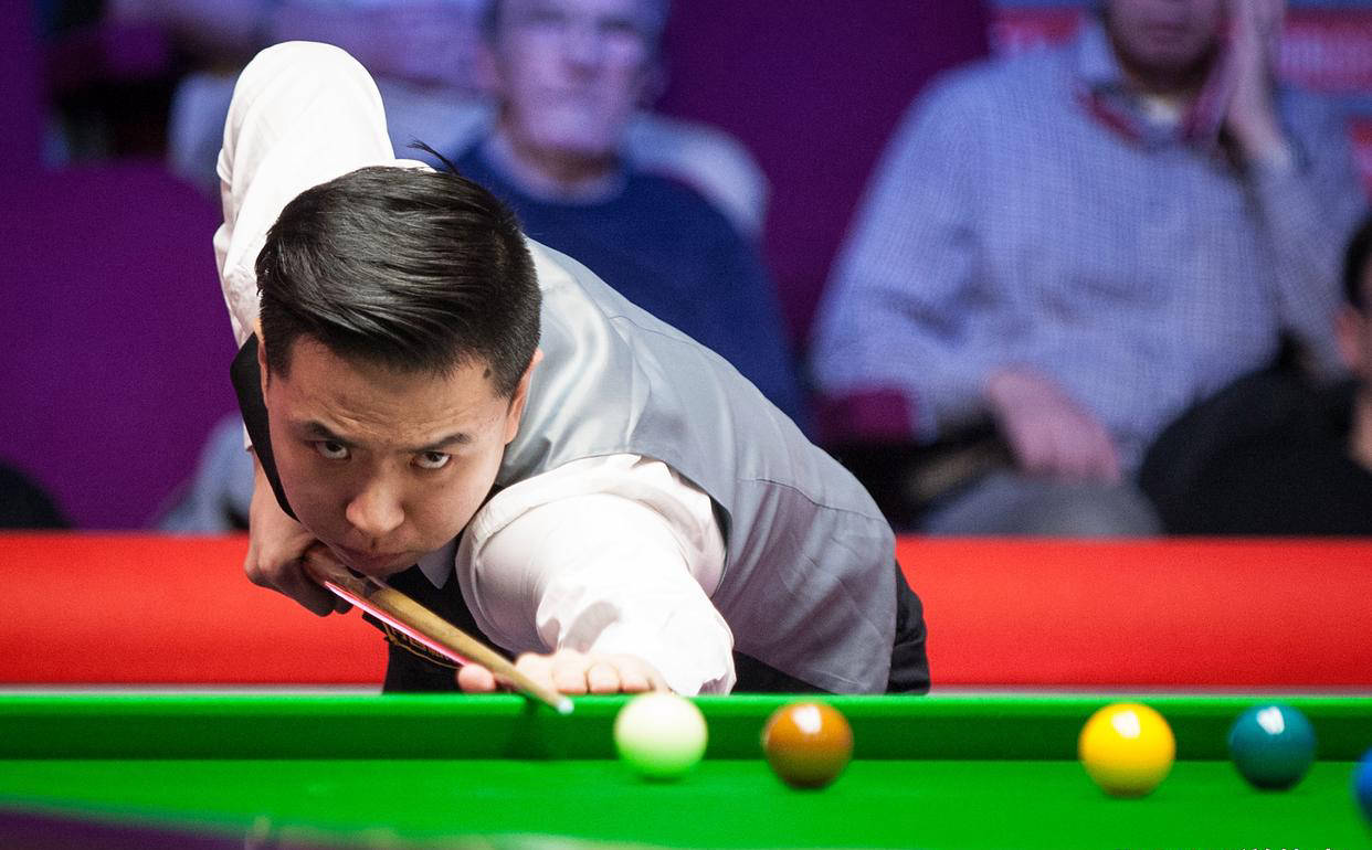 界冠军马克, 尽管前者本, 但在排名赛 界冠军马克, 尽管前者本, 但在排名赛