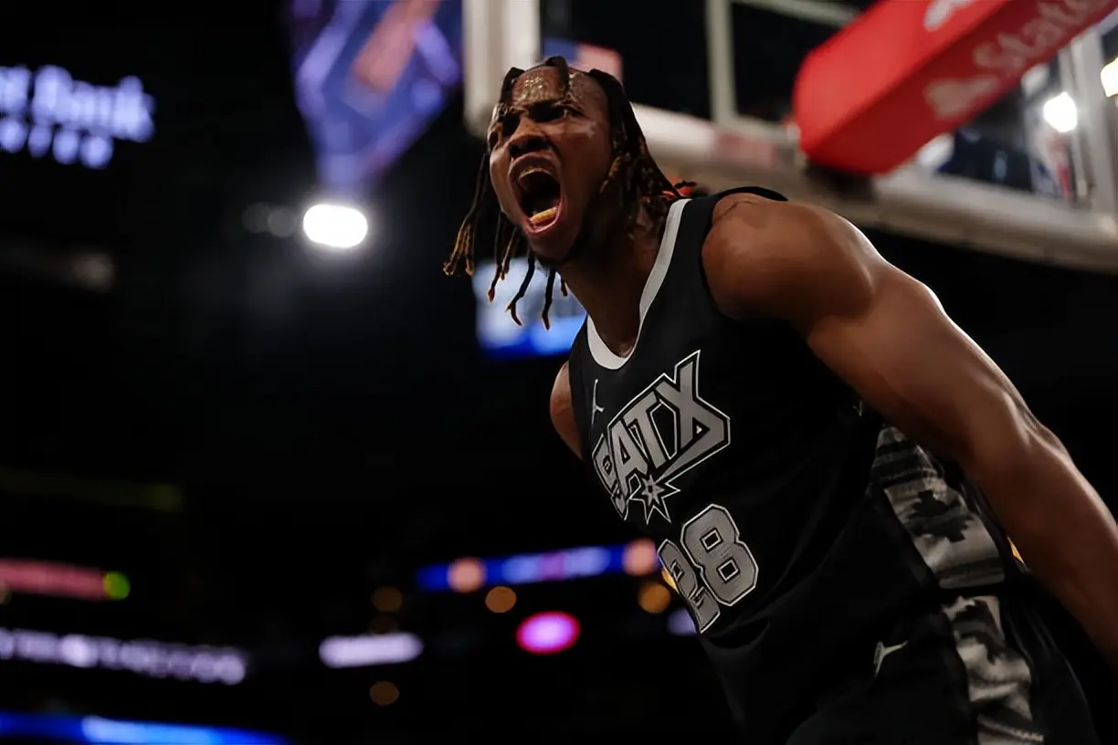 ituti, 作用的, 阵容中包含