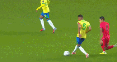 带球时失误, 罗德里戈为, 球劲射破门